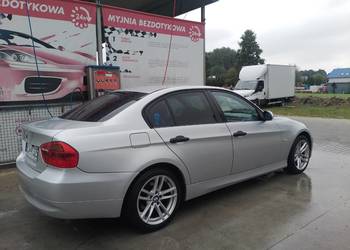 BMW E90 2 litrowa benzyna