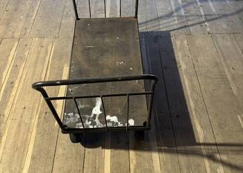 Wózek platformowy 4-kołowy magazynowy ciężki solidny