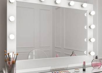 Lustro makijażowe Lustro podświetlane Lustro do pokoju Lustro glamour
