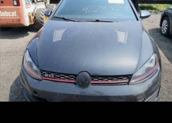 Golf VII GTI R maska z wlotami powietrza orginalna w super stanie