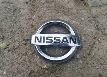 Znaczek logo emblemat grilla atrapy nissan Navara 62890EB300
