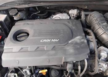 Sprzedam osłone górna silnika hyundai i40 1.7 crdi lift