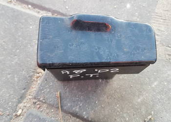 AUDI A8 D2 POPIELNICZKA TYL PRAWA 4D0857406B