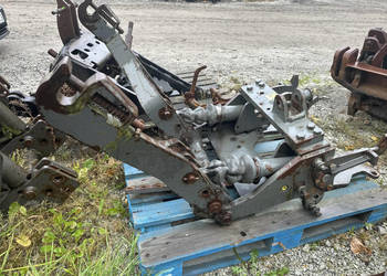 Fendt 309 - 312 przedni tuz przedni podnośnik