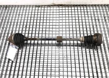 PÓŁOŚ PRAWY PRZÓD VW PASSAT B8 1.4 150KM PRZEGUB