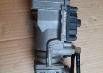 Zawór hamulca Mercedes Actros mp4 A0044311406