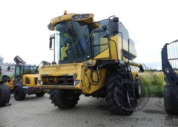 EFL Finance Kombajn zbożowy New Holland CSX 7070 2009r. z hederem i wózkiem