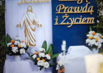 Postać Pana Jezusa  ołtarz Boże Ciało Pierwsza Komunia