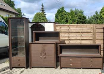 Komplet BRW Sorrento do salonu witryna + szafka RTV + komoda + półki