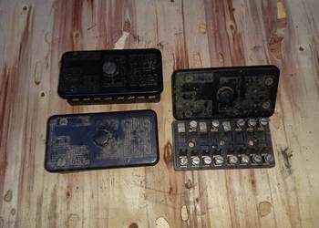 Skrzynka bezpieczników z czasów PRL-u Ursus 4011 Zetor