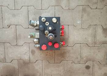 Zawór hydrauliczny Rexroth R930065641 Dynapac CA 5000 D