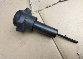 AUDI A4B5 A4 B5 8D0803899M ŚRUBA KOŁA ZAPASOWEGO AUDI A4B5 A4 B5 8D0803899M ŚRUBA KOŁA ZAPASOWEGO