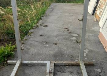 Stojaki pod sztangę.