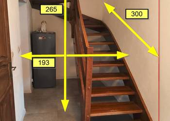 Schody drewniane samonośne