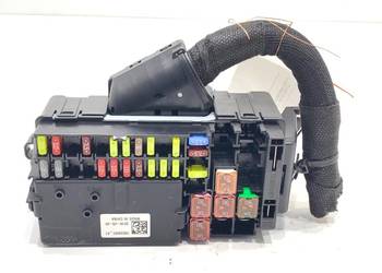 SKRZYNKA BEZPIECZNIKÓW OPEL ASTRA K 15533697 Kombi 1.6 136KM MODUŁ