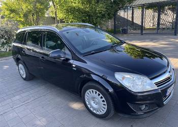 Sprzedam Astra Kombi 2009 90KM
