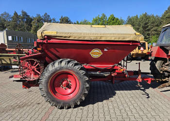 Rozsiewacz wapna Bredal B4 - BEZ CENY MINIMALNEJ