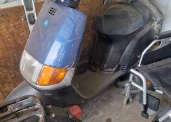 skuter piaggio vespa 50