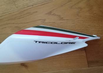 Ducati Panigale 899 1199 owiewka ogon zadupek lewy Tricolore