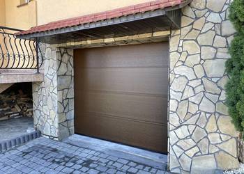 Brama garażowa segmentowa brązowa z automatem 3000x2500