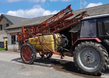 Opryskiwacz ciągany RAU