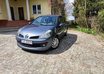 Renault Clio mały ekonomiczny