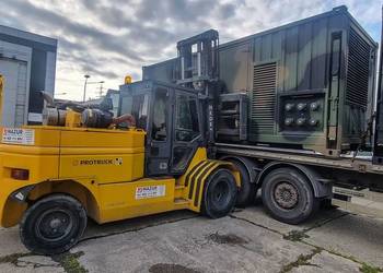 Kraków Wózek widłowy o dużym udźwigu Załadunek i transport maszyn