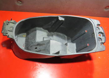 YAMAHA MAJESTY 125 150 01 schowek pod siedzenie kufer tył