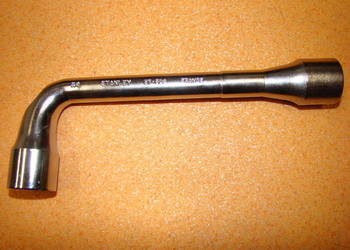 Klucz fajkowy przebity 6/12 STANLEY M  24 Ref. 1-87-604