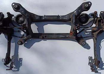 VOLVO V60 ZAWIESZENIE BELKA TYŁ 31329225 2013R