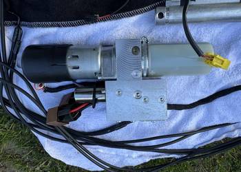 Pompa dachu OpelTigra Twin Top