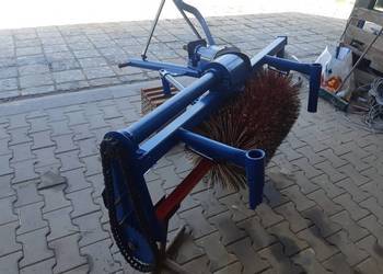 Szczotka zamiatarka ciągnikowa