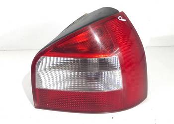 LAMPA PRAWY TYŁ AUDI A3 8L Hatchback 96-06 ŚWIATŁO TYLNA, PRAWA
