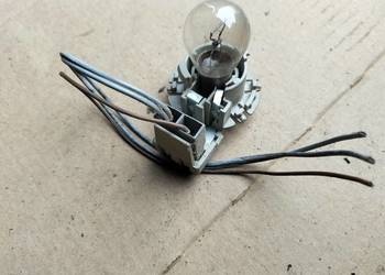 AUDI 80B4 80B3  OPRAWKA WTYCZKA KOSTKA WKŁAD ŻARÓWKI LAMPY TYLNEJ