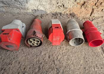 Rozdzielnia skrzynka elektryczna gniazdo wtyczka