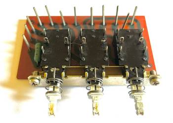 KENWOOD KA 8004 przełączniki głośników