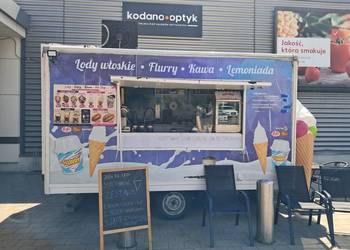 Przyczepa gastronomiczna Lody Włoskie wyposażona