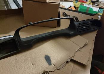Listwa nawiewów ramka zegarów Peugeot 406