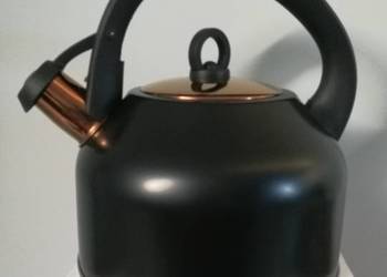 Nowy czarny czajnik w stylu loft 2,5 L z gwizdkiem