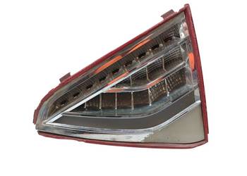 LAMPA TYŁ W KLAPĘ PRAWA 8T0945094C Audi A5 I (2007-  )