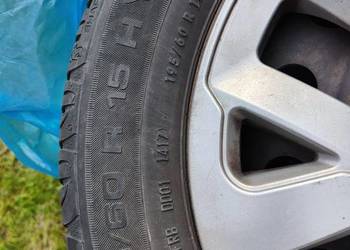 Koła Hyundai/Kia 5x114,3/67,1 z oponami letni Uniroyal 195/60/R15 komplet 4