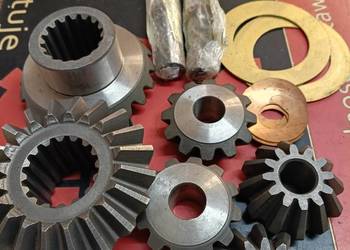 Komplet koronek i satelit przedni napęd C385