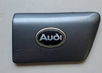 Listwa błotnika przedniego prawego – Audi 100 C4 / A6 C4 – używana