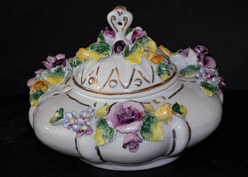 Roceram porcelana Bomboniera kwiatowa mniejsza 13,5x18,5 cm