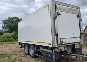 Przyczepa przejazdowa chłodnia