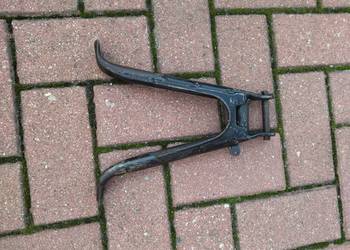 Stopki centralne Komar Sztywniak