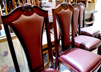 Krzesła międzywojenne dębowe w skórze naturalnej odnowione