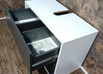 Zestaw mebli łazienkowych