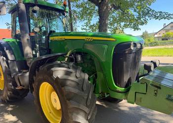 Ciągnik Rolniczy John Deere 8220 PowerShift