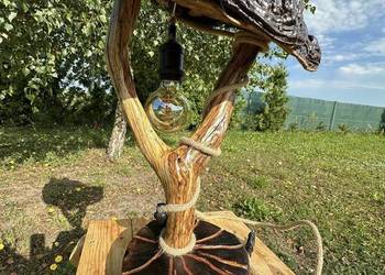 Lampa stołowa  z naturalnych materiałów – rękodzieło